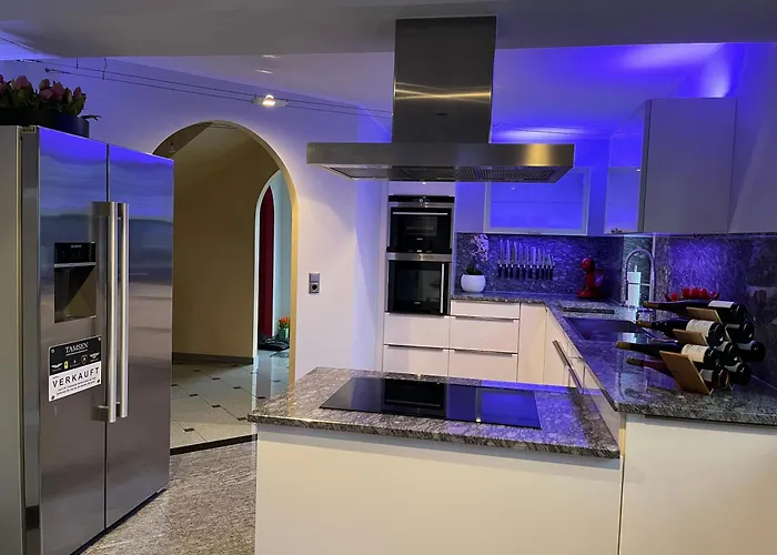 Holiday home Hts Haus Respirada Wellnessarea, Whirlpool, Gym, Sauna Meckenheim (North Rhine-Westphalia)